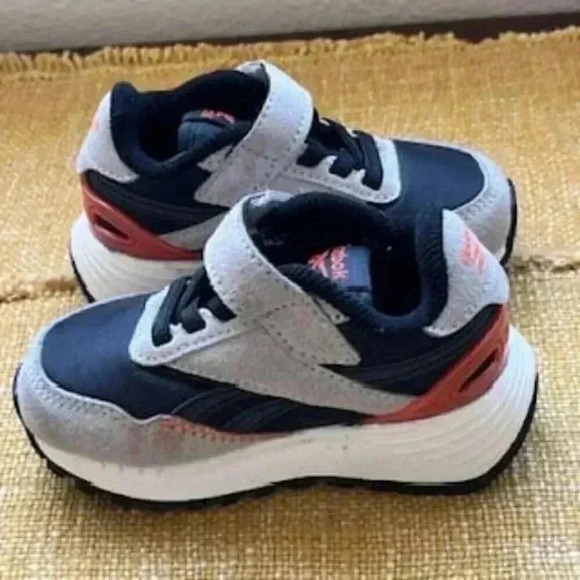 Reebok Slip On Velcro Strap Vegan Suede Sneakers Toddler Boys shoes Sz 5 - Picture 5 of 8